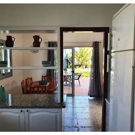 펜션 Ferienhaus Mit Grossem Garten Und Sonnenterrasse Fuer 6 Personen *
