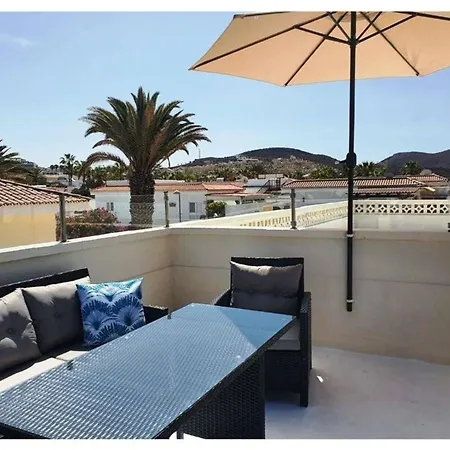 펜션 Ferienhaus Mit Grossem Garten Und Sonnenterrasse Fuer 6 Personen