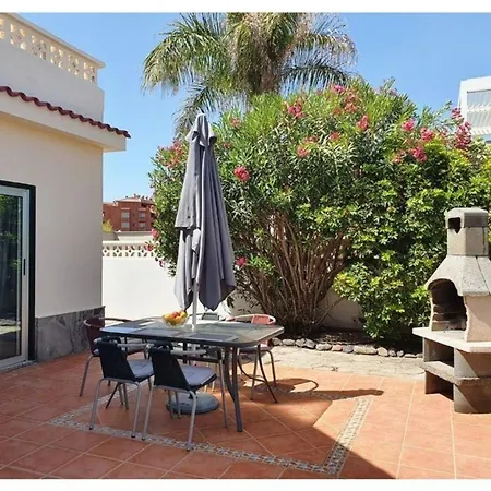 펜션 Ferienhaus Mit Grossem Garten Und Sonnenterrasse Fuer 6 Personen 팔름-마르